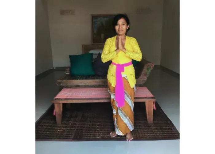 Royen Balinese Family Guest House- Traditional Batuan 4*