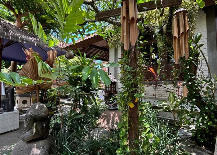 Royen Balinese Family Guest House- Traditional Batuan Sukawati
