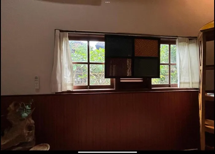 Royen Balinese Family Guest House- Traditional Batuan Sukawati