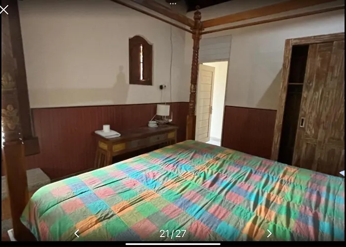 Royen Balinese Family Guest House- Traditional Batuan ゲストハウス Sukawati