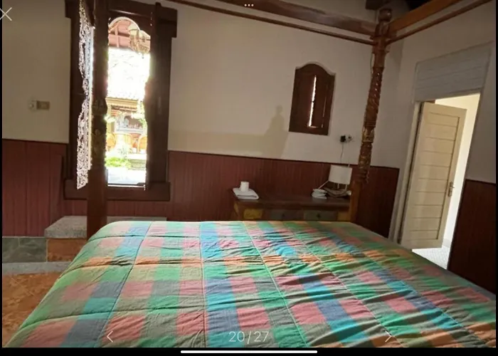 Royen Balinese Family Guest House- Traditional Batuan 4* Sukawati